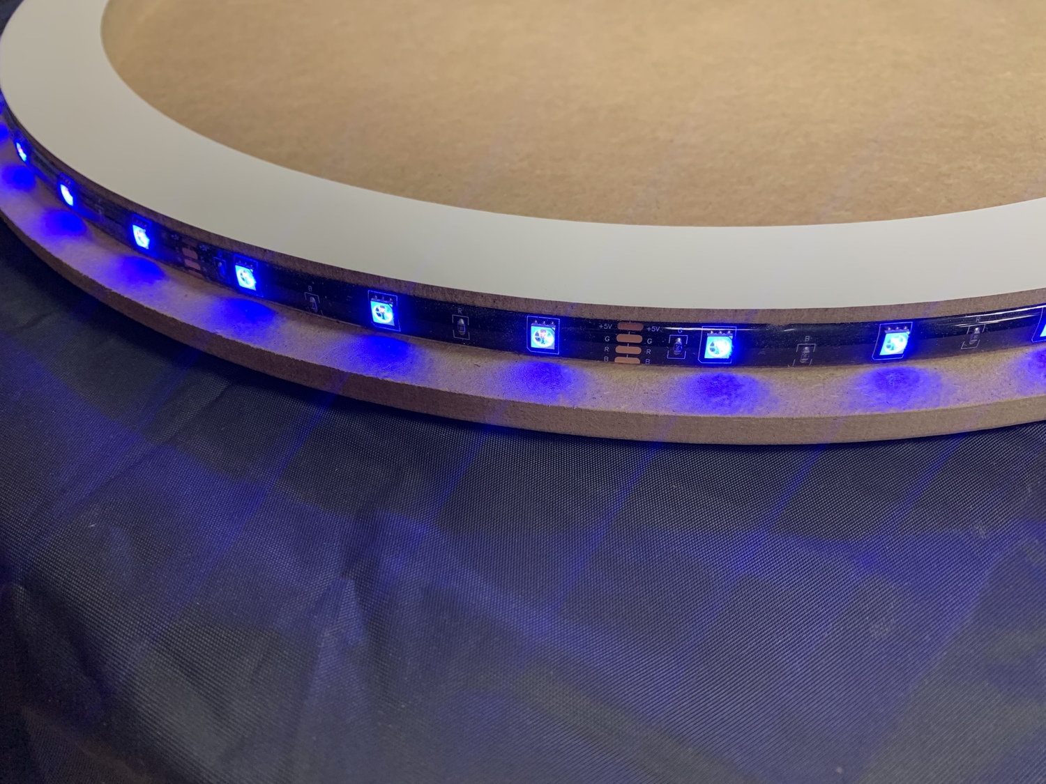 Багетная рама из цельного МДФ